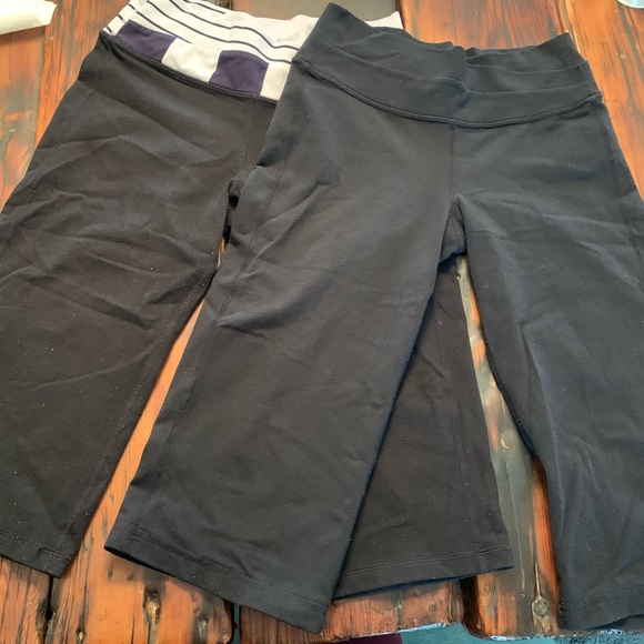 Astro Crops Wide Leg Knee Length Lot of 3 - Picture 6 of 7